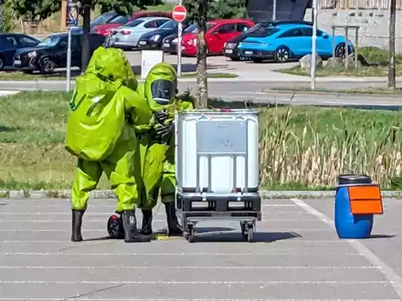 FW Stockach: Gefahrstoffzug Stockach: Bereit für den Ernstfall - Intensive Übung sichert Schutz der Bevölkerung - Foto: presseportal.de