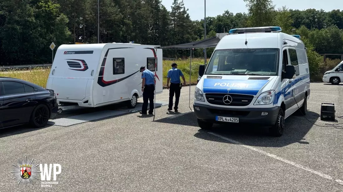 POL-PASTKL: Großes Interesse an Verwiegung von Wohnmobilen und Wohnanhängern - Bild: presseportal.de