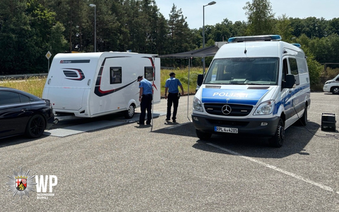 POL-PASTKL: GroĂes Interesse an Verwiegung von Wohnmobilen und WohnanhĂ€ngern - Foto: presseportal.de POL-PASTKL: GroĂes Interesse an Verwiegung von Wohnmobilen und WohnanhĂ€ngern - Foto: presseportal.de