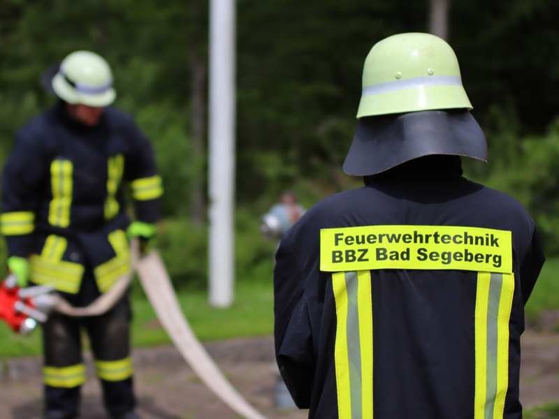 FW-SE: Feuerwehrunterricht als Schulfach - Erfolgsprojekt im Kreis Segeberg - Foto: presseportal.de