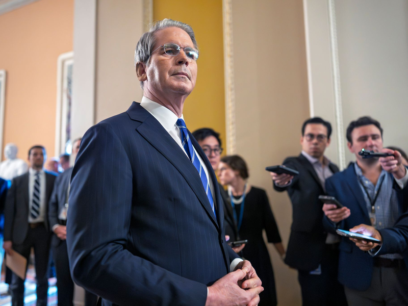 US-Finanzminister Scott Bessent trifft sich nächste Woche mit seinem chinesischen Amtskollegen in Stockholm. (Archivbild) - Foto: J. Scott Applewhite/AP/dpa