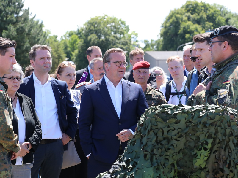 Verteidigungsminister Pistorius besucht Innovationslabor in Erding - Foto: presseportal.de