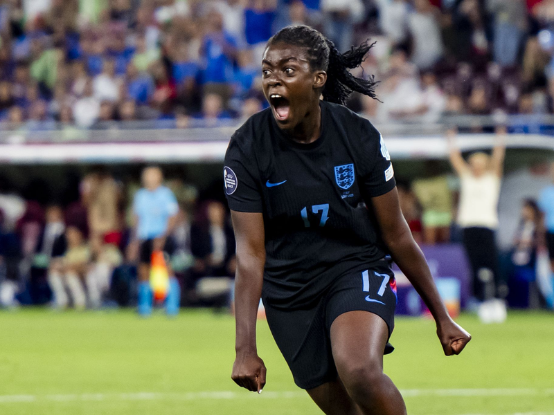 Rettete England mit ihrem Tor in die Verlängerung: Michelle Agyemang. - Foto: Jean-Christophe Bott/KEYSTONE/dpa