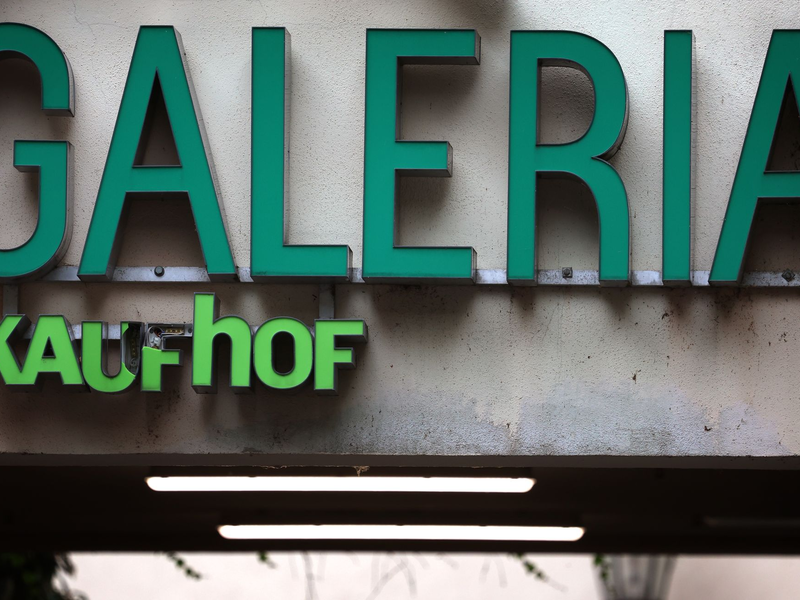 Die Filiale in Würzburg sollte im Zuge der Insolvenz im Jahr 2024 eigentlich geschlossen werden, blieb dann aber doch geöffnet. - Foto: Karl-Josef Hildenbrand/dpa