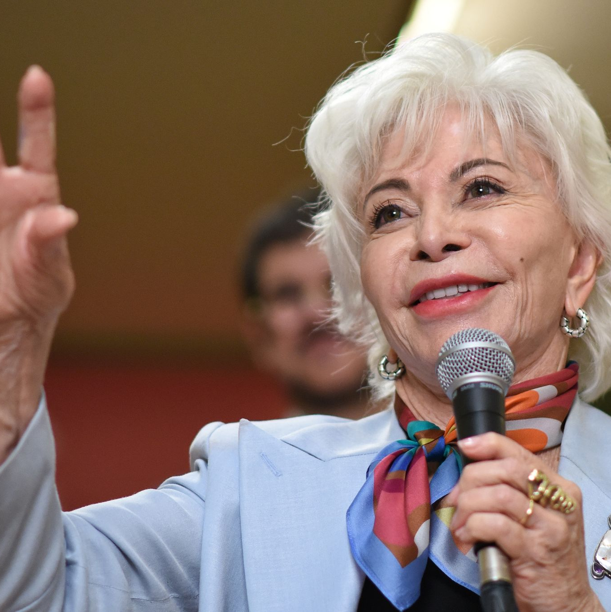 «Mein Name ist Emilia del Valle» von Isabel Allende erscheint beim Suhrkamp Verlag (Archivbild).  - Foto: Fernando Sánchez/EUROPA PRESS/dpa