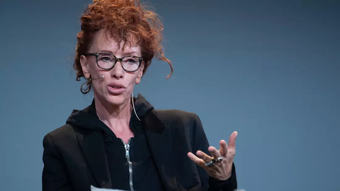 Die schöne neue Welt malt Sibylle Berg mit Witz, Fantasie und Sarkasmus in lustvollen Details und Kaskaden skurriler Ideen aus. (Archivbild) - Bild: Soeren Stache/dpa