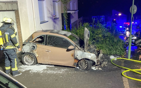 POL-HA: Auto in Flammen - Wer kann Hinweise geben? - Foto: presseportal.de
