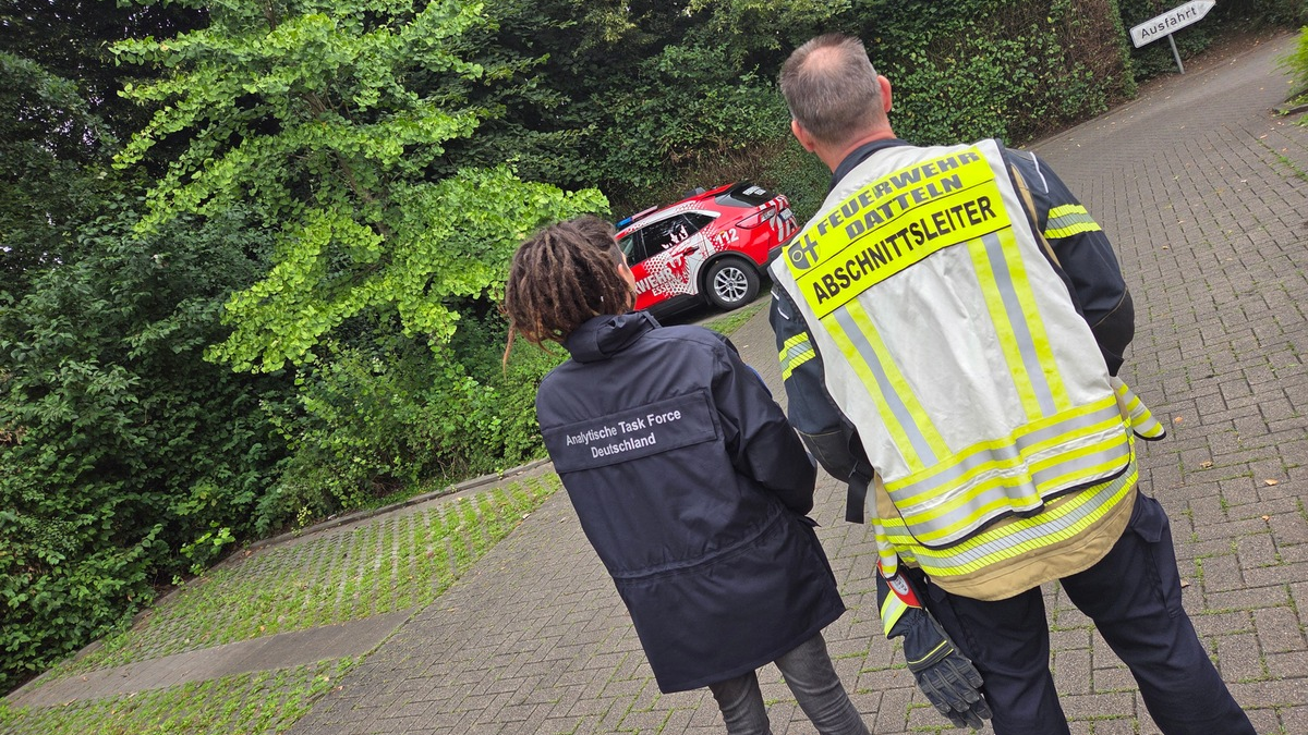 FW Datteln: Gefahrstoffeinsatz sorgt für Evakuierungsmaßnahmen - Foto: presseportal.de