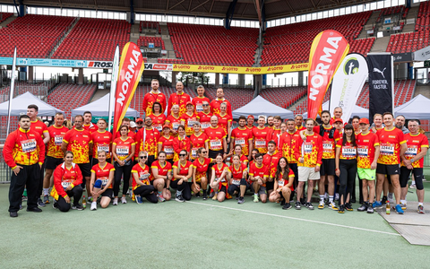 Mehr als 100 NORMA-Mitarbeitende zeigen sportlichen Einsatz und gelebten Teamspirit beim diesjährigen B2Run Nürnberg / Auch 2025: Bei NORMA läuft´s einfach... - Foto: presseportal.de