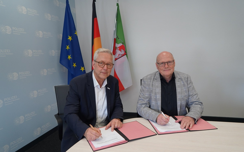 POL-DO: Bau der neuen Polizeiwache Süd-Ost: Standort gefunden, Mietvertrag unterzeichnet - Foto: presseportal.de POL-DO: Bau der neuen Polizeiwache Süd-Ost: Standort gefunden, Mietvertrag unterzeichnet - Foto: presseportal.de