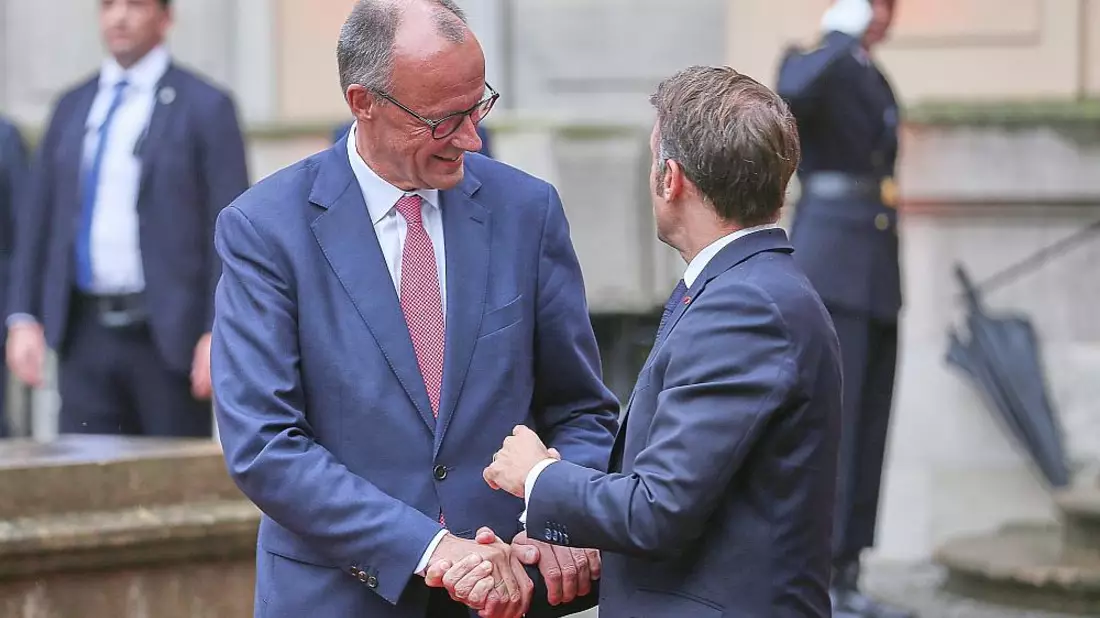 Friedrich Merz und Emmanuel Macron am 23.07.2025 - Bild: über dts Nachrichtenagentur