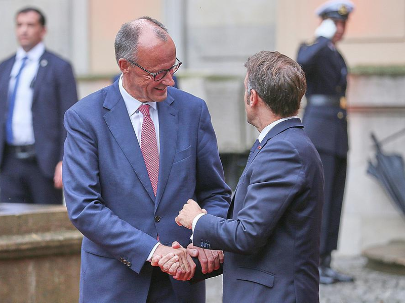 Friedrich Merz und Emmanuel Macron am 23.07.2025 - Foto: über dts Nachrichtenagentur