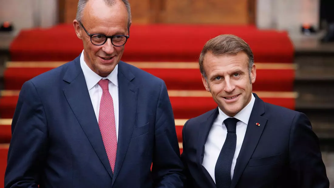 Mehr als drei Stunden sprachen Merz und Macron in der Berliner Villa Borsig miteinander.  - Bild: Carsten Koall/dpa