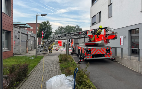 FW-BOT: Ammoniakaustritt im Bereich der Urologie - Kühlschrank defekt - Foto: presseportal.de