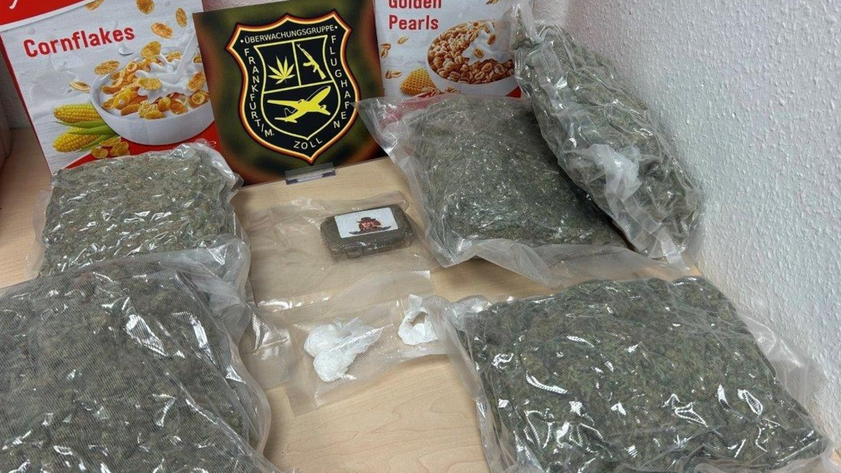 HZA-F: Frankfurter Flughafenzoll nimmt Drogenkurier mit 760 Gramm Kokain im Magen fest- zahlreiche Cannabisaufgriffe und weiter erfolgreiche Drogenschmuggelbekämpfung im ersten Halbjahr 2025 - Foto: presseportal.de