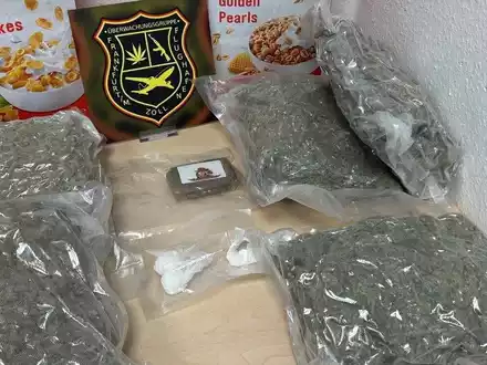 HZA-F: Frankfurter Flughafenzoll nimmt Drogenkurier mit 760 Gramm Kokain im Magen fest- zahlreiche Cannabisaufgriffe und weiter erfolgreiche Drogenschmuggelbekämpfung im ersten Halbjahr 2025 - Foto: presseportal.de
