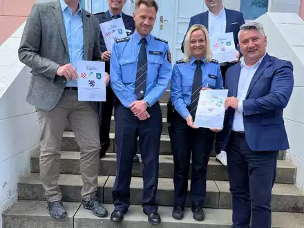 POL-PDTR: Sicherheitspartnerschaft der Polizeiinspektion Birkenfeld in der Verbandsgemeinde und Kreisstadt Birkenfeld. - Foto: presseportal.de