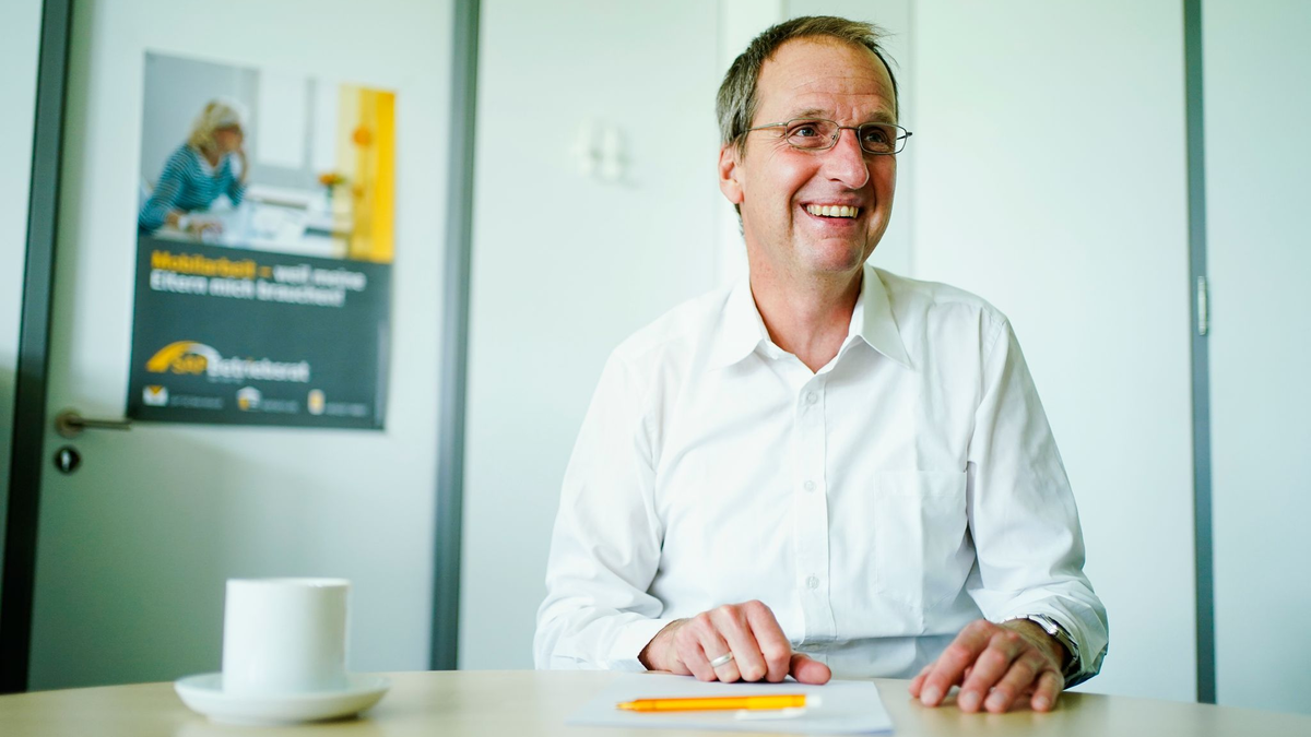 Betriebsratschef Eberhard Schick von SAP zu den Sparplänen des Konzerns. (Archivbild) - Foto: Uwe Anspach/dpa