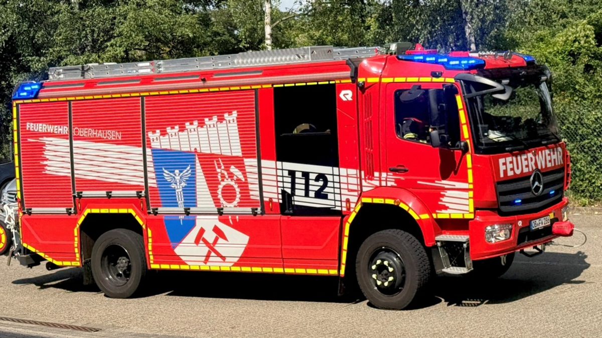 FW-OB: Drei Verletzte bei schwerem Verkehrsunfall auf der BAB A3 - Foto: presseportal.de