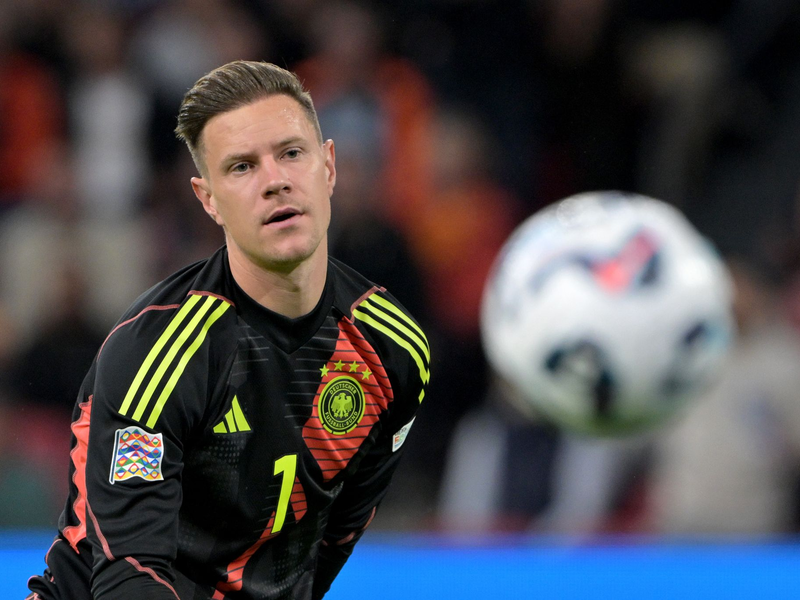 Nationaltowart Marc-André ter Stegen fällt mehrere Monate aus. - Foto: Federico Gambarini/dpa