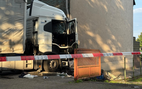 POL-OB: Großeinsatz der Polizei nach Verkehrsunfall - Foto: presseportal.de