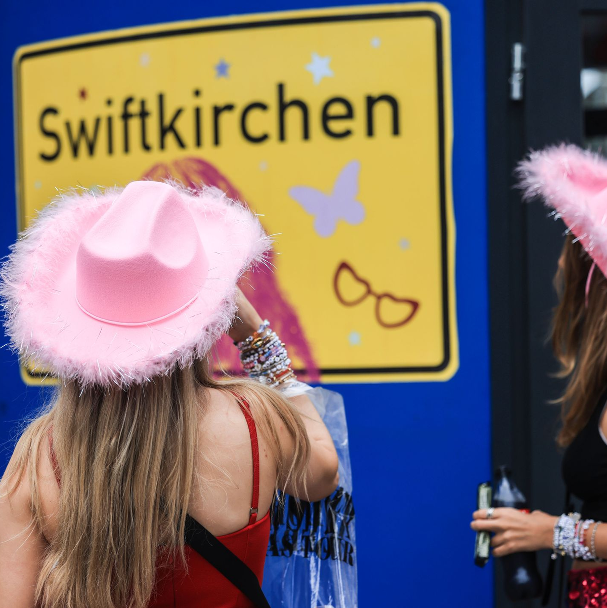 Der Weiterverkauf von Taylor-Swift-Tickets war vergangenes Jahr von Eventim zeitweise ausgesetzt worden. (Archivbild)  - Foto: Oliver Berg/dpa