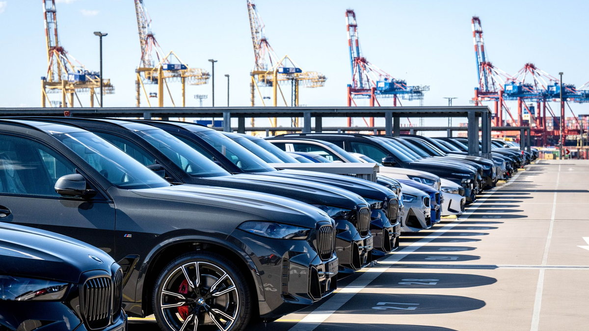 Autos und Fahrzeugteile machen ein Fünftel des deutschen Exports in die USA aus. (Archivbild) - Foto: Sina Schuldt/dpa
