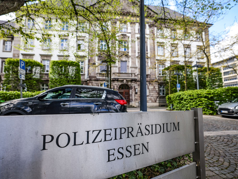 Im Keller des Polizeipräsidiums Essen lagerten bislang unbekannte Akten zur Entführung des Aldi-Gründers Theo Albrecht. (Archivbild) - Foto: Christoph Reichwein/dpa