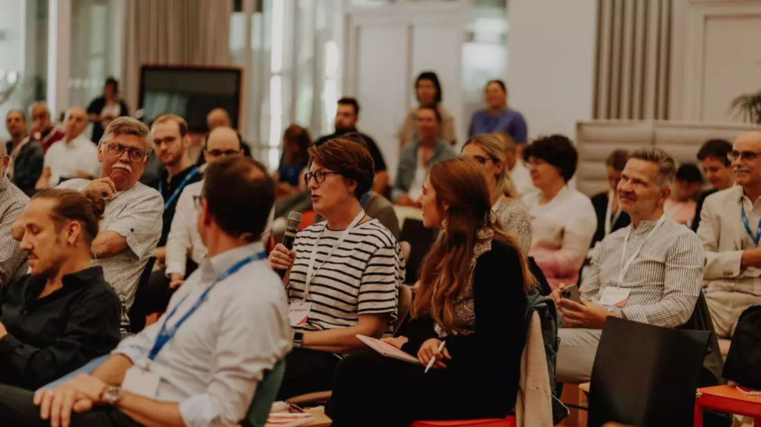 Revolution im Gesundheitswesen? Von KI und einem Zugang zur besten Versorgung: das war der Roche Summer Summit 2025 - Bild: presseportal.de
