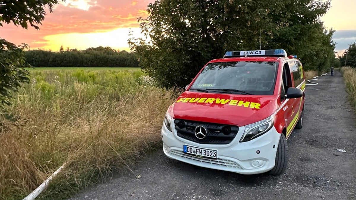 FW-DO: Ergänzende Pressemitteilung zum Scheunenbrand in Dortmund-Scharnhorst - Foto: presseportal.de