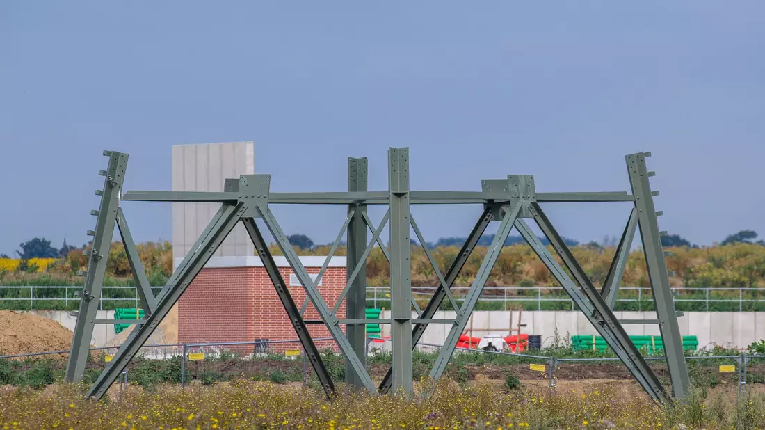 Das für Intel vorgesehene Gelände soll auch nach der Absage zu einem High-Tech-Park entwickelt werden. - Bild: Klaus-Dietmar Gabbert/dpa