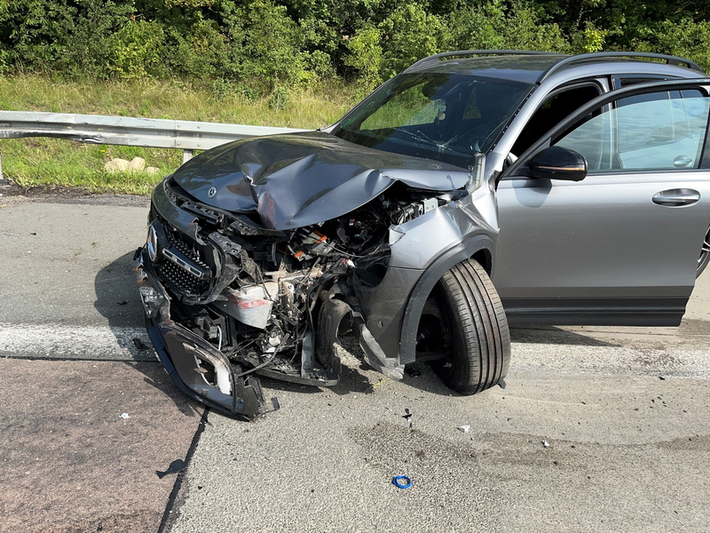 API-TH: Vollsperrung nach Verkehrsunfall - Foto: presseportal.de