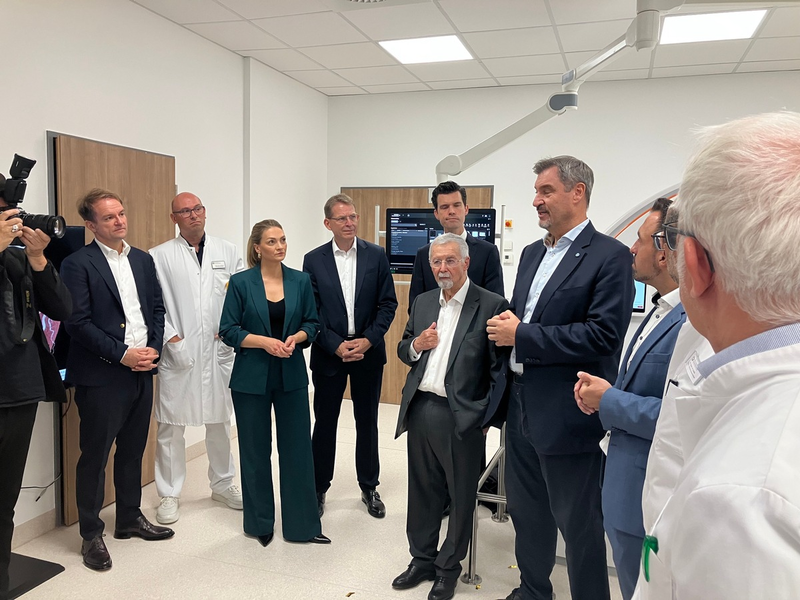 Premiere in Bayern: Neuer Hightech-Computertomograph am Campus Bad Neustadt im Einsatz / Bayerns Ministerpräsident und Gesundheitsministerin besuchen Klinik - Foto: presseportal.de