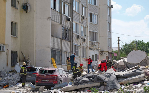 Der Gouverneur des Gebiets verhÀngte den regionalen Notstand. - Foto: Uncredited/Saratov region governor Roman Busargin official Telegram channel/AP/dpa Der Gouverneur des Gebiets verhÀngte den regionalen Notstand. - Foto: Uncredited/Saratov region governor Roman Busargin official Telegram channel/AP/dpa