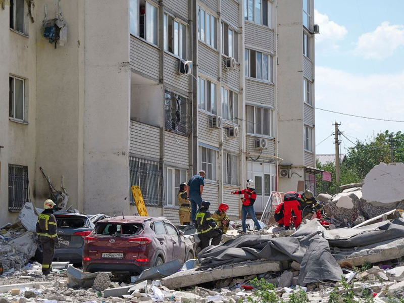 Der Gouverneur des Gebiets verhängte den regionalen Notstand. - Foto: Uncredited/Saratov region governor Roman Busargin official Telegram channel/AP/dpa