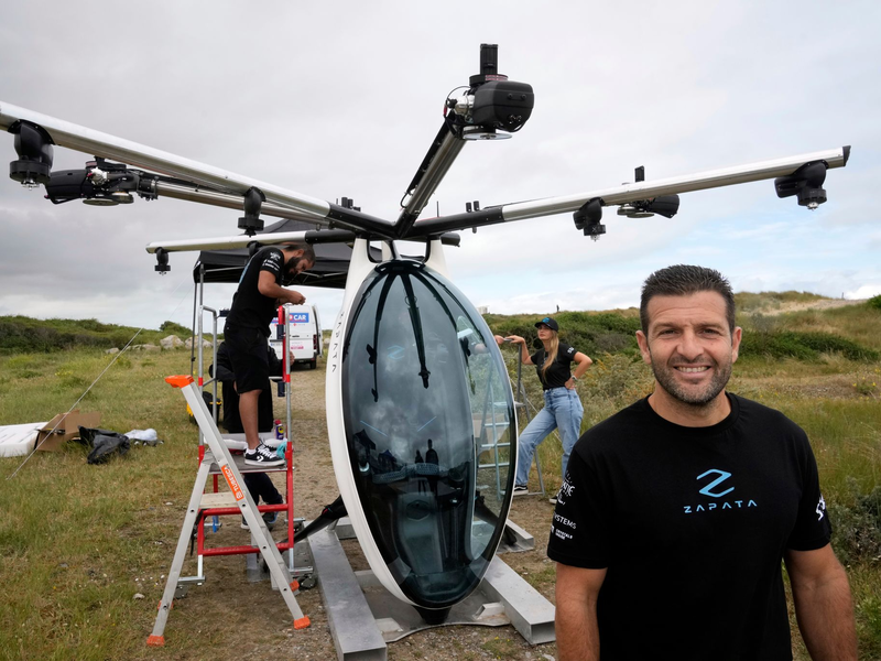 Beim erneuten Versuch, den Ärmelkanal zu überqueren, ist Zapata abgestürzt. - Foto: Michel Euler/AP/dpa