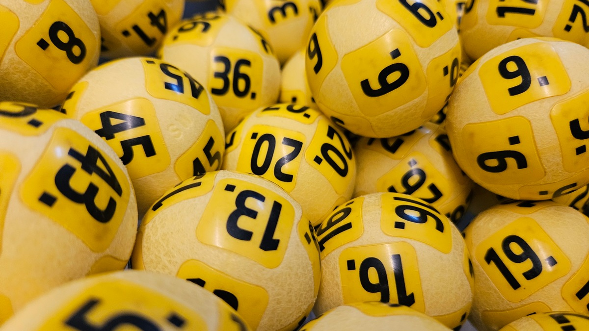 Über 58 Mio. Euro gehen nach Sachsen-Anhalt - Rekordgewinn im Bundesland - Foto: presseportal.de