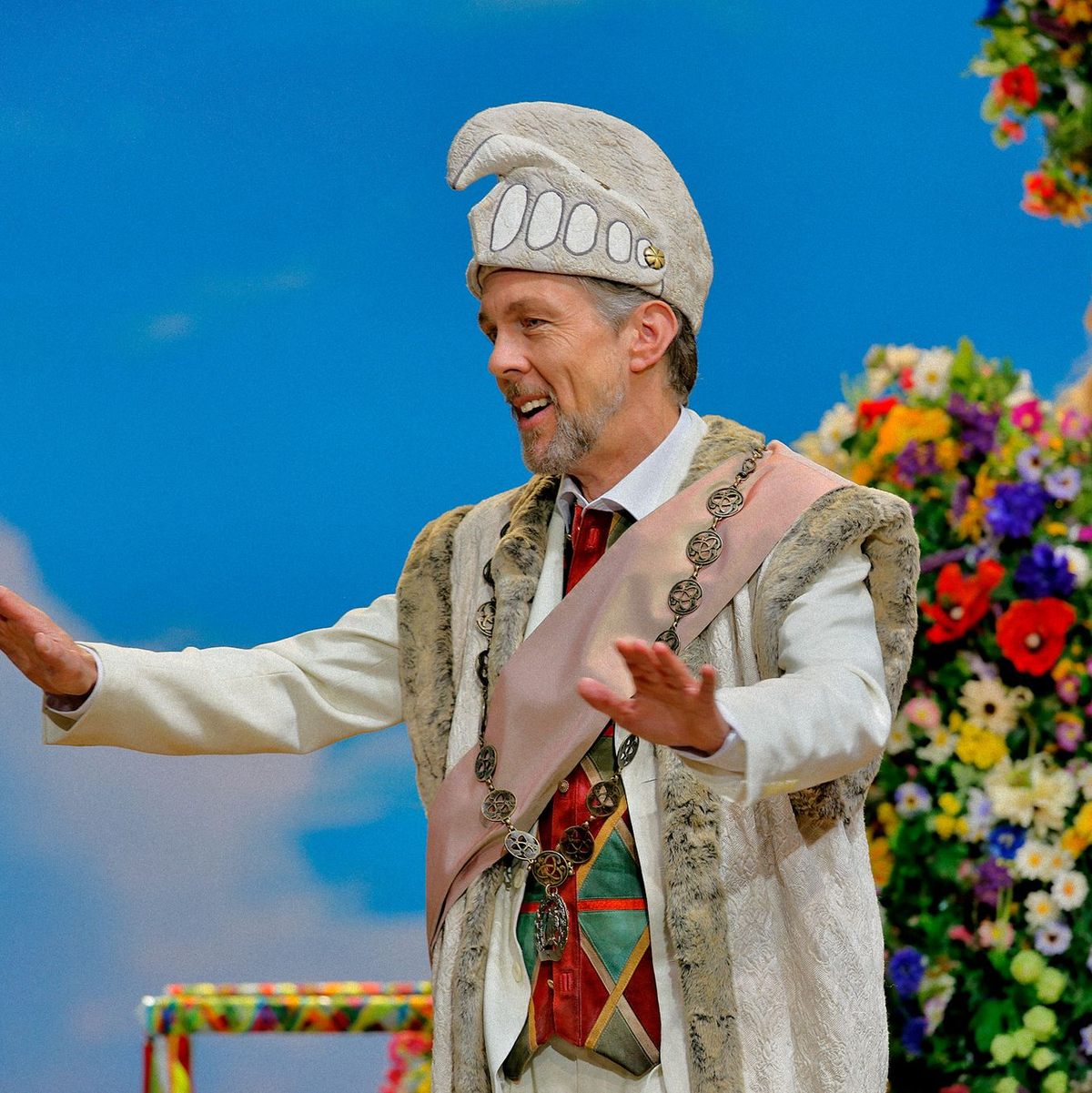 Publikumsliebling Zeppenfeld als Hans Sachs. - Foto: Enrico Nawrath/Bayreuther Festspiele/dpa