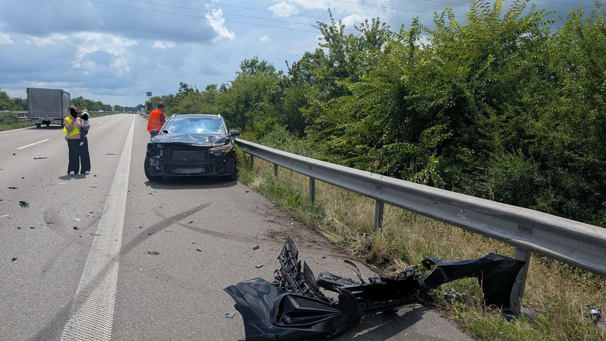 POL-PDLD: Landau/BAB65 - 4 Leichtverletzte und hoher Sachschaden - Foto: presseportal.de