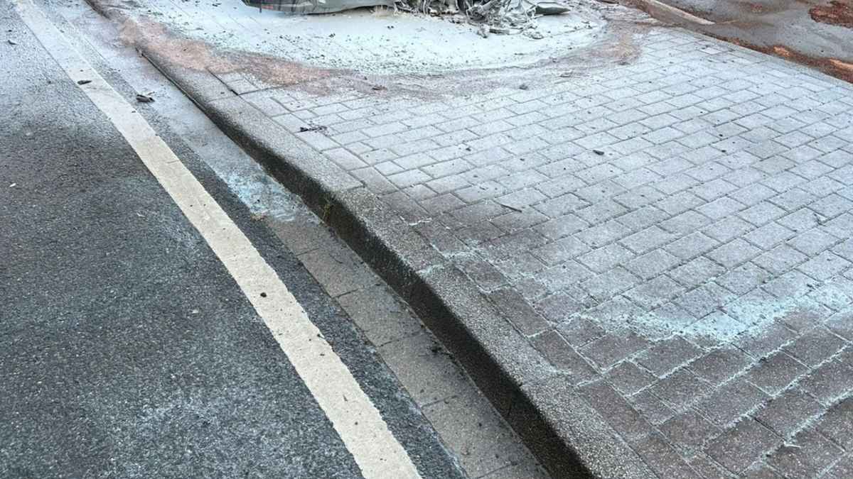 FW-EN: Motorradfahrer verletzt bei Unfall Zweirad fängt Feuer - Foto: presseportal.de