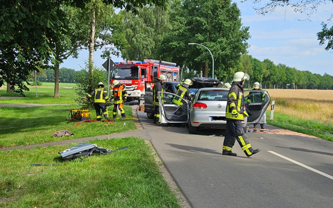 FW-ROW: Zwei Verletzte nach Unfall - Foto: presseportal.de