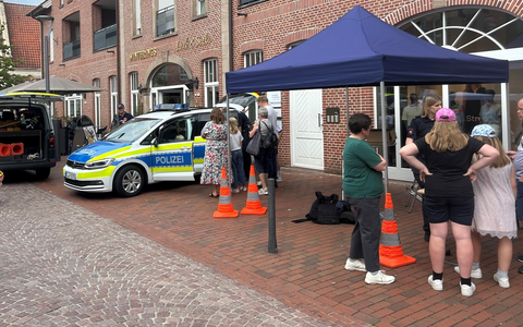 POL-EL: Haselünne - Blaulichtmeile ein voller Erfolg (Foto) - Foto: presseportal.de