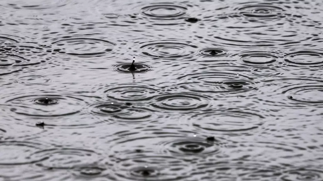 Der Juli endet vielerorts in Deutschland im Dauerregen. (Archivbild) - Bild: Karl-Josef Hildenbrand/dpa