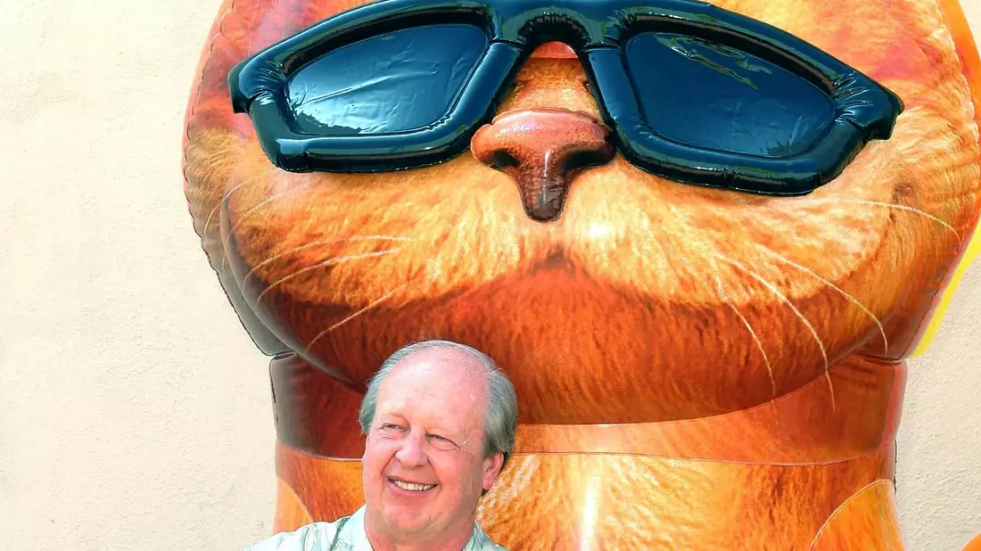 Jim Davis erfand den gefräßigen und faulen Kater Garfield. (Archivbild) - Bild: Nina Prommer/Globe Photos/ZUMAPRESS.com/dpa