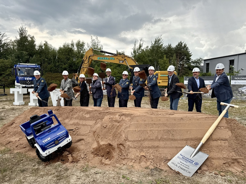 THW Bayern: Spatenstich für die neue THW Unterkunft in Roth. - Foto: presseportal.de
