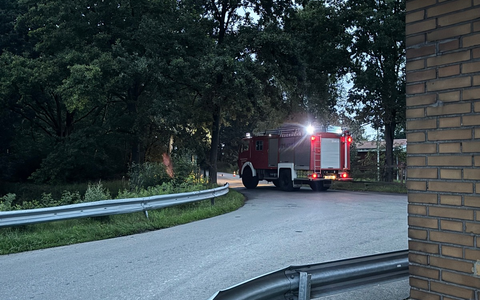 FW Flotwedel: Ölfilm auf der Aller - Leckgeschlagener Hydraulikzylinder sorgt für Feuerwehreinsatz - Foto: presseportal.de