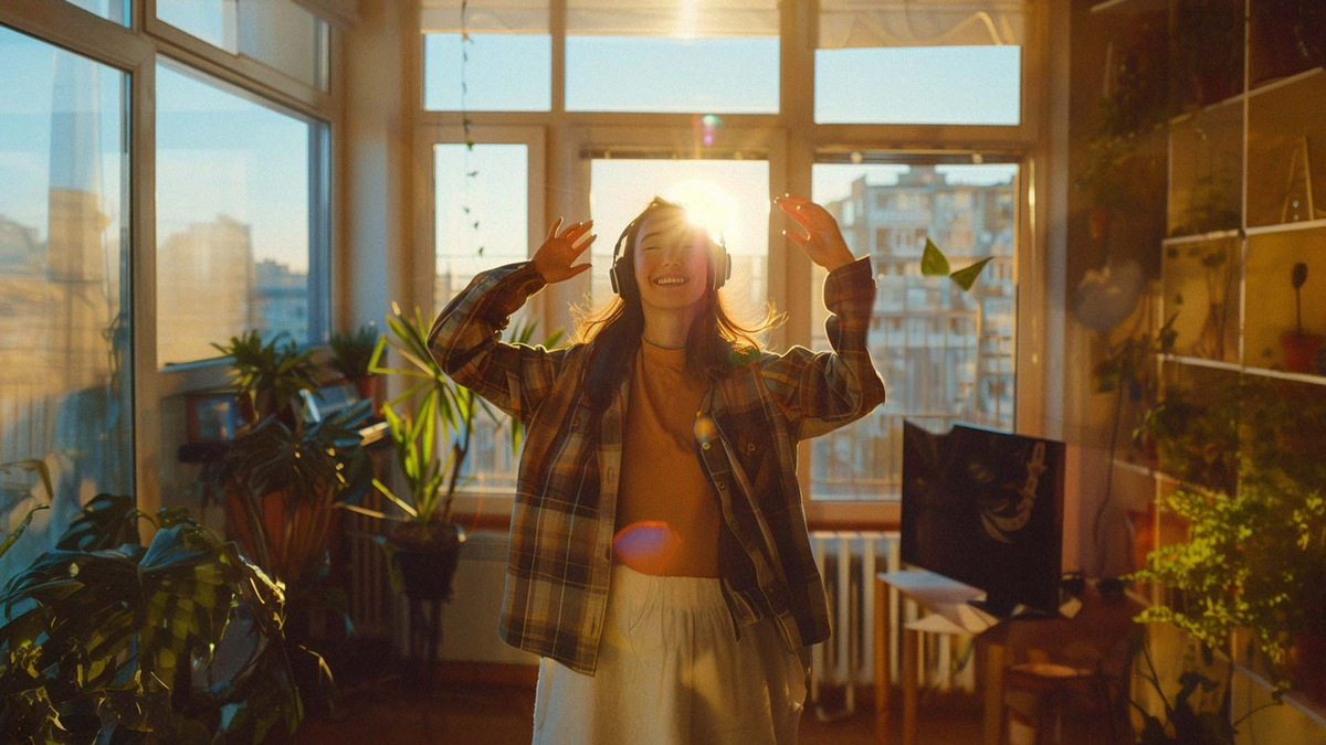 LBS mit neuem Soundbranding / Nach über vier Jahrzehnten präsentiert sich die LBS-Gruppe mit neuem Soundbranding aus Soundlogo, Markenmusik und einer Neuinterpretation des ikonischen Jingles - Foto: presseportal.de