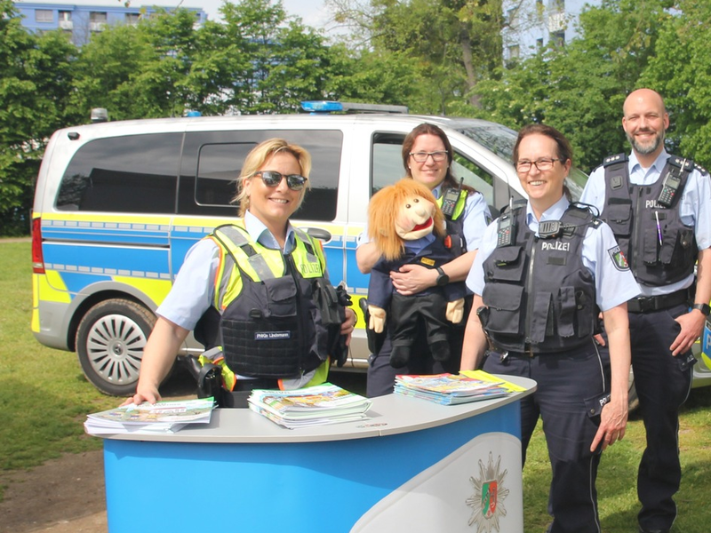 POL-ME: Polizei berät zu Verkehrssicherheit und Einbruchsprävention - 2507130 - Foto: presseportal.de
