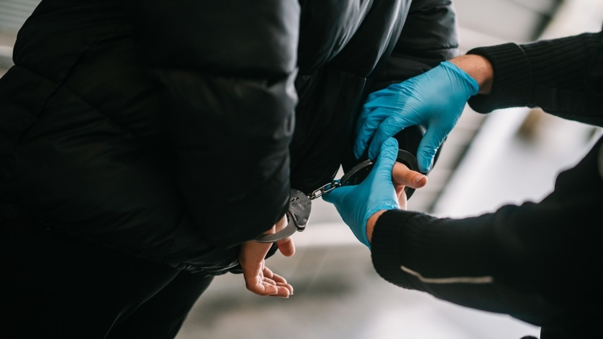 BPOL NRW: Zwei Tage, sechs Haftbefehle, eine Schleusung und Fund zahlreicher Betäubungsmittel - ein ereignisreiches Wochenende für die Bundespolizei - Foto: presseportal.de