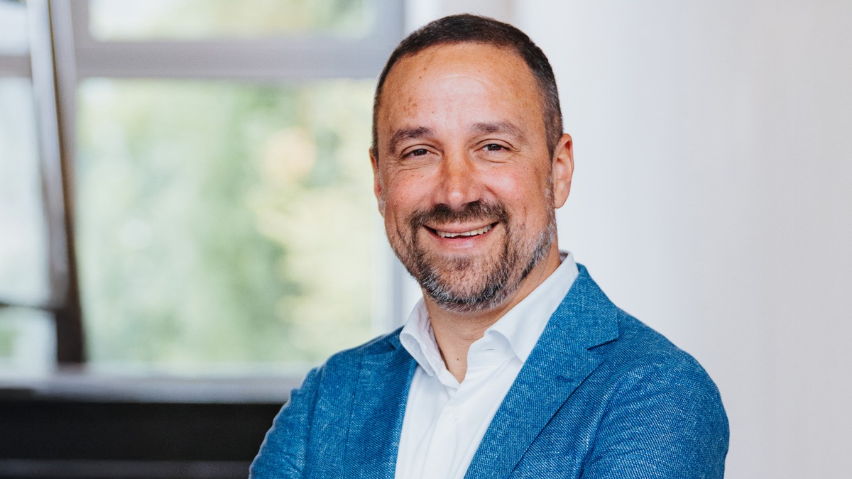 Energie vom Wasser? Was hinter dem Trend zu schwimmenden Solaranlagen steckt - Foto: presseportal.de